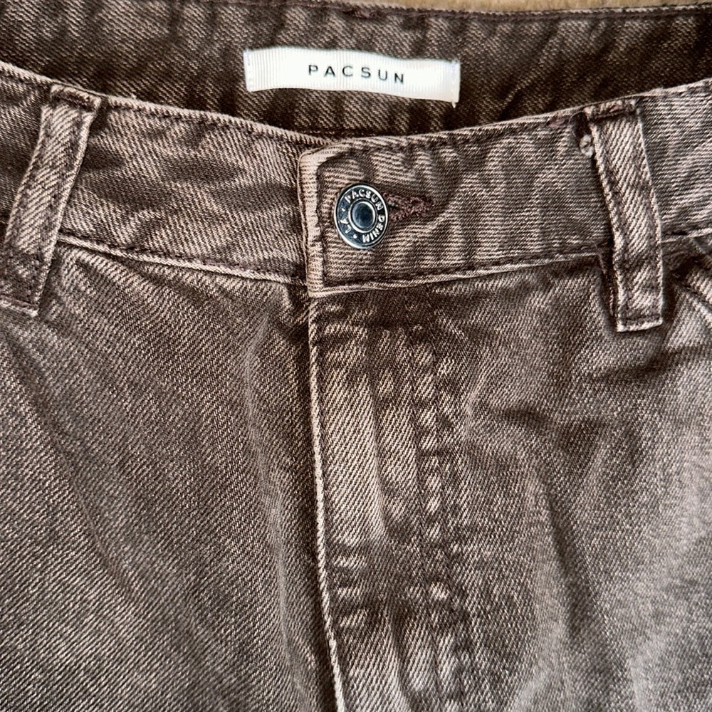 Baggy brown jeans